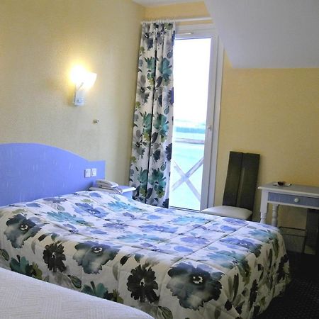 Logis Argonne Hotel Vouziers ภายนอก รูปภาพ